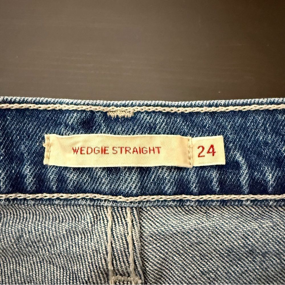 Levi's Wedgie Straight Jeans Womens 24 Blue Premium Button Fly Medium Wash Denim - Picture 9 of 14